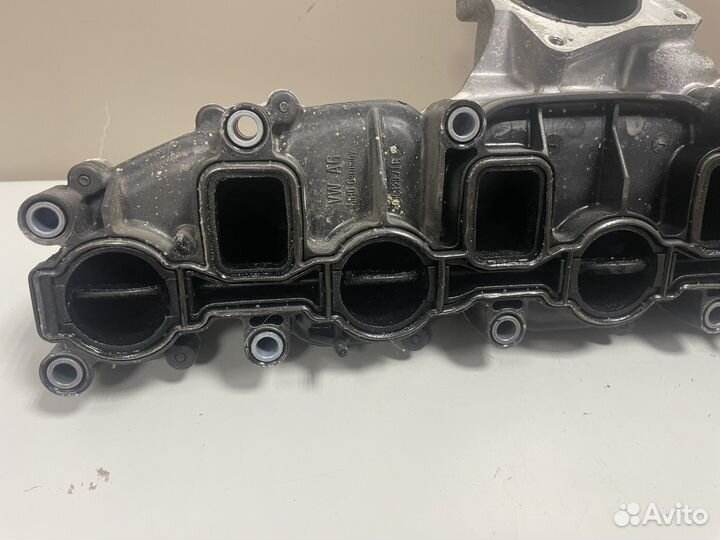 Впускной коллектор Audi A3 8P A4 A5 8T A6 C6 Q5 8R