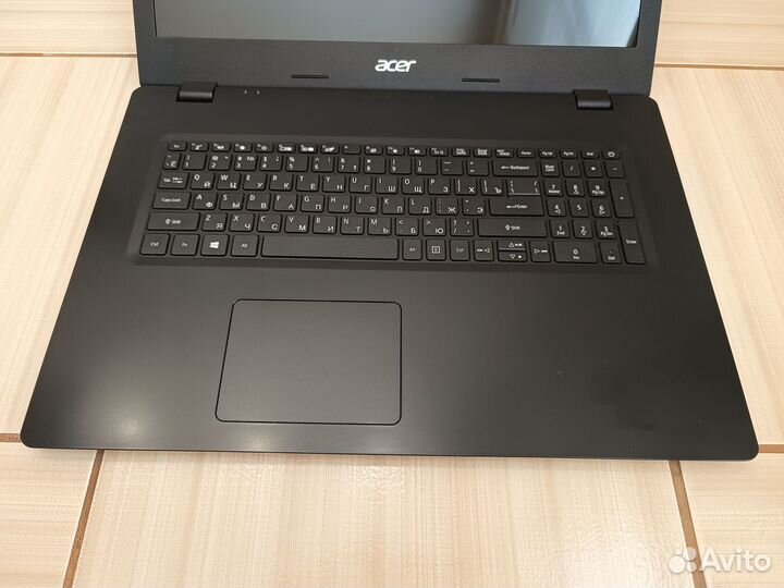 Ноутбук Acer 17.3 HD+/i3-7020U/8-12 Гб DDR4/ SSD