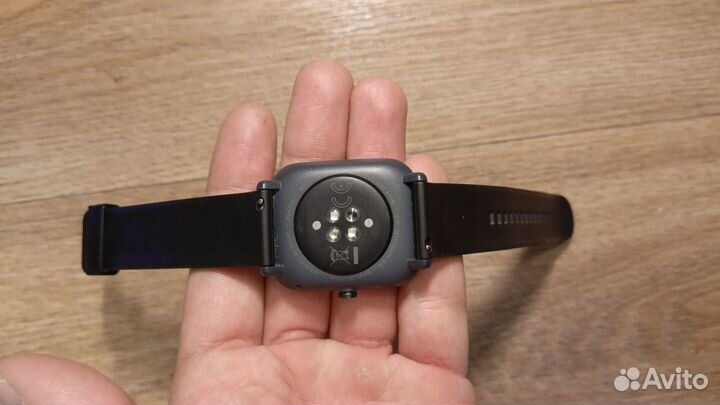 Часы Amazfit Bip U Pro