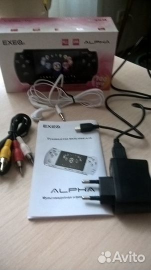 Портативная игровая приставка на запчасти