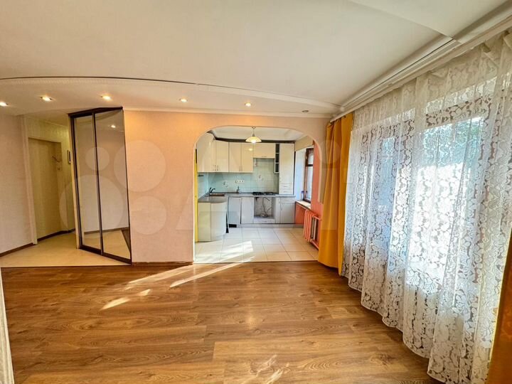 2-к. квартира, 45 м², 3/4 эт.