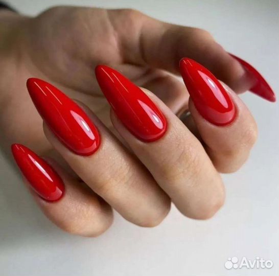 Маникюр и педикюр