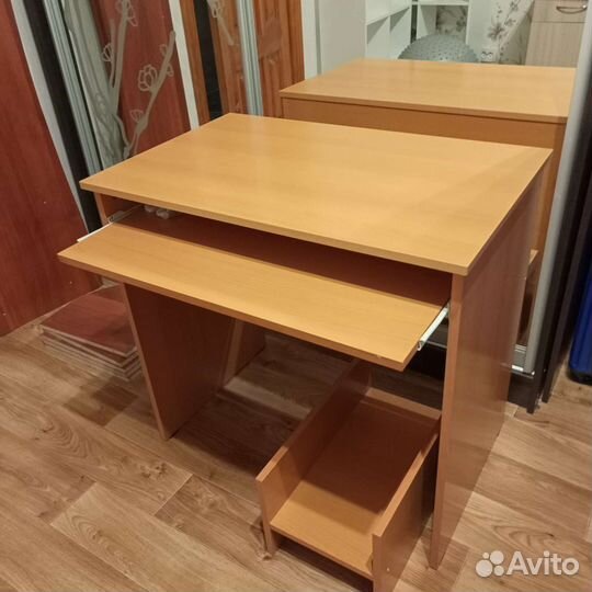 Компьютерный стол Икея