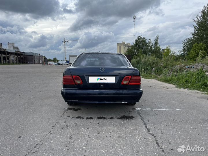 Mercedes-Benz E-класс 2.0 МТ, 1997, 346 662 км