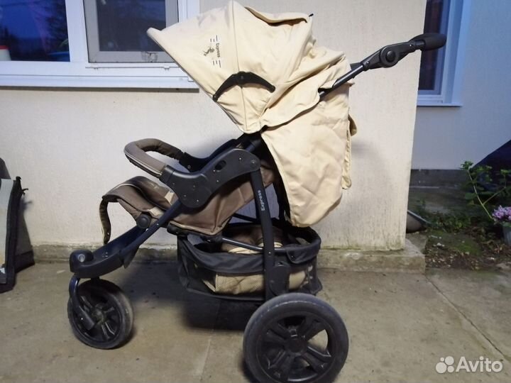 Прогулочная коляска