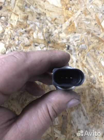 Датчик давления кондиционера, Passat B8