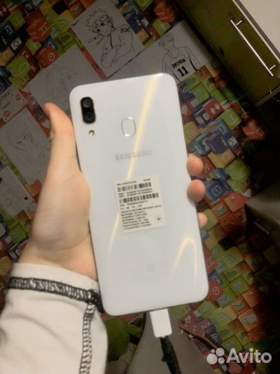 Samsung Galaxy A30, 4/64 ГБ