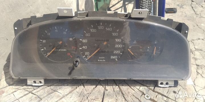 Панель приборов Mazda 626 GE
