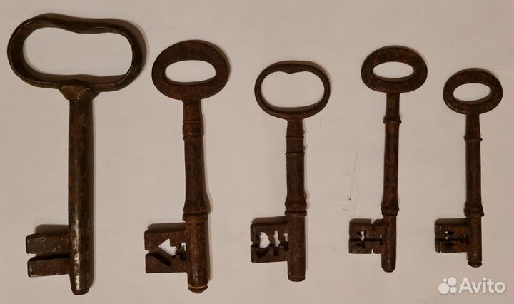 Старинные ключи