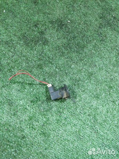 Кнопка открывания багажника Chevrolet Aveo T250