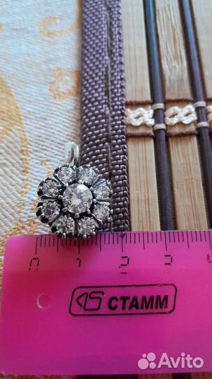 Серебряные серьги с топазом