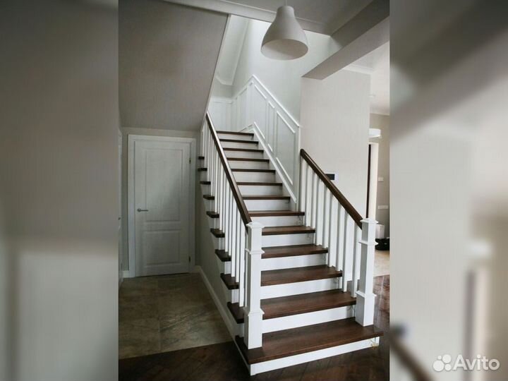 Ступени для лестниц и другие комплектующие