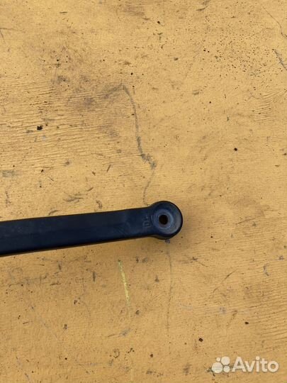 Поводок дворника для Mazda 6 GG 2002-2007