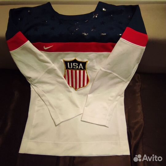 Американская спортивная футболка