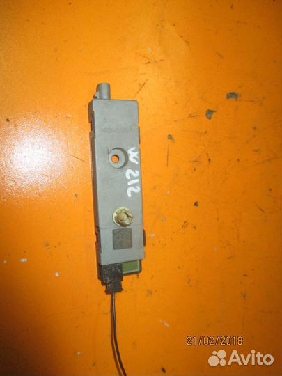 Усилитель антенны Mercedes Benz W204 Мерседес