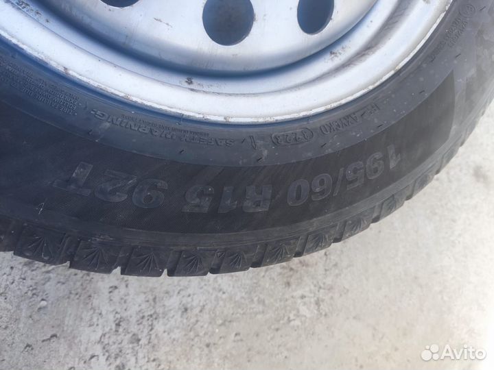 Kumho WinterCraft Ice Wi51 195/60 R15