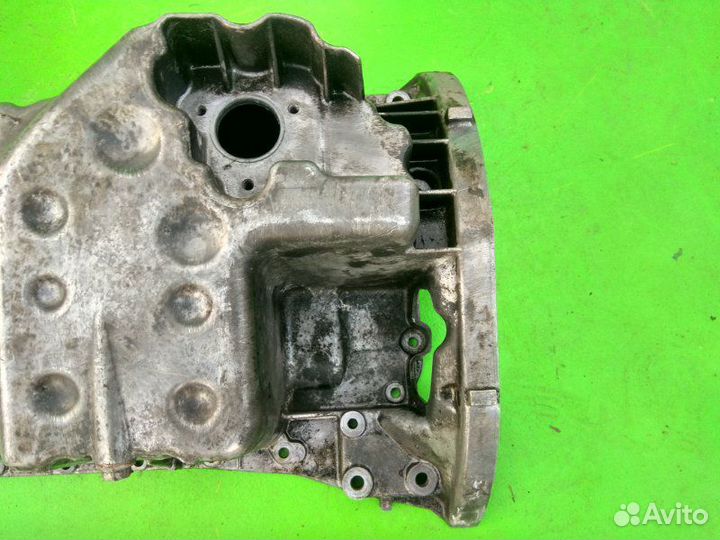 Поддон масляный двигателя Mercedes Benz E-Class