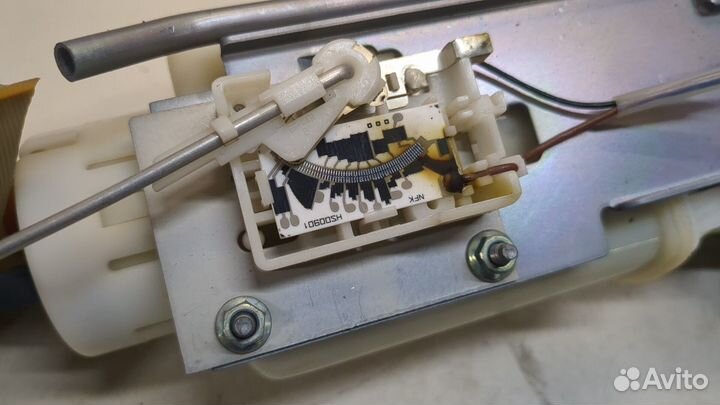 Насос топливный электрический BMW 5 F07 Gran Turismo, 2011