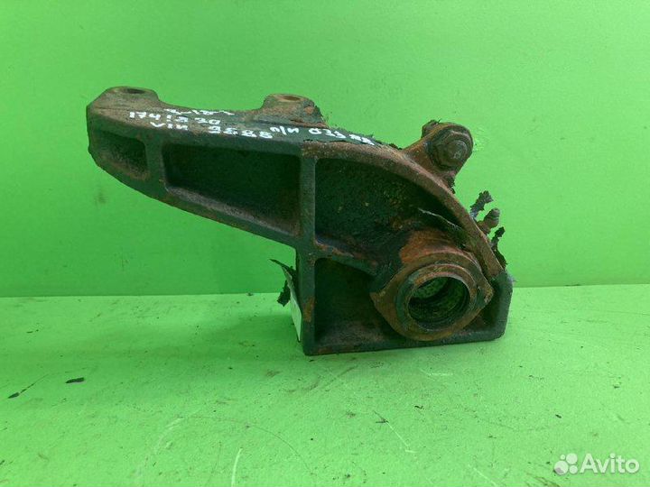 Кронштейн торм. вала scania P340