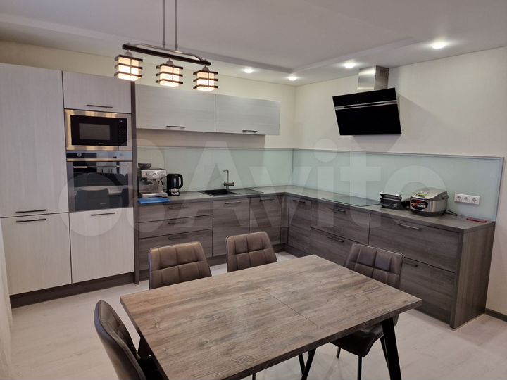 3-к. квартира, 103,5 м², 11/15 эт.