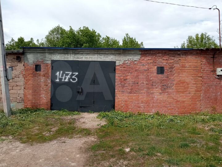 Гараж, > 30 м²