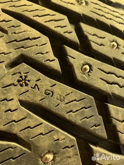 Nokian Tyres Hakkapeliitta 8 SUV 275/40 R20 и 315/35 R20