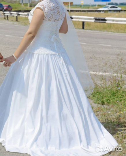 Платье свадебное