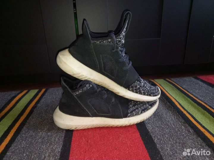 Кроссовки adidas