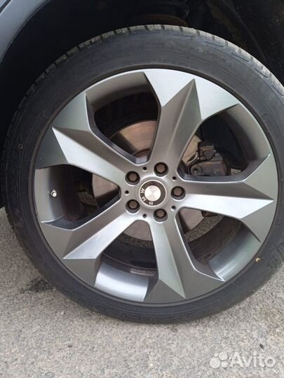 Комплект с резиной R20 разноширокие BMW X5