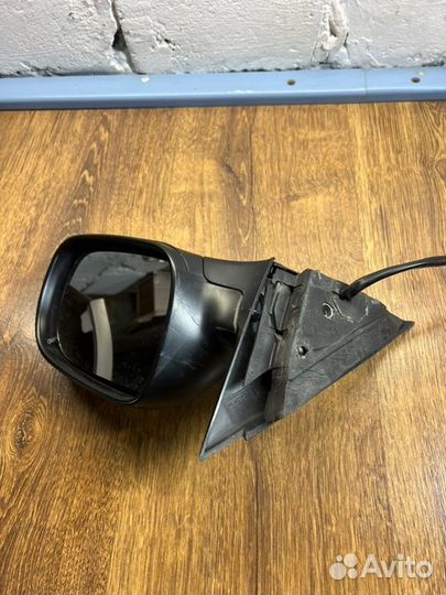 Зеркало заднего вида боковое переднее правое