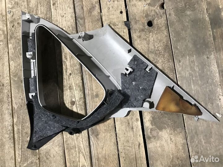 Обшивка стойки левая Subaru Outback B13