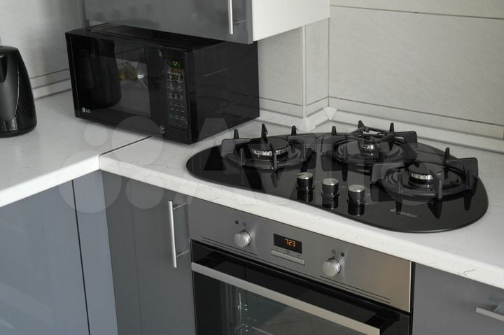 2-к. квартира, 52 м², 8/10 эт.