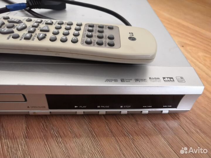 DVD плеер LG DK377 с караоке