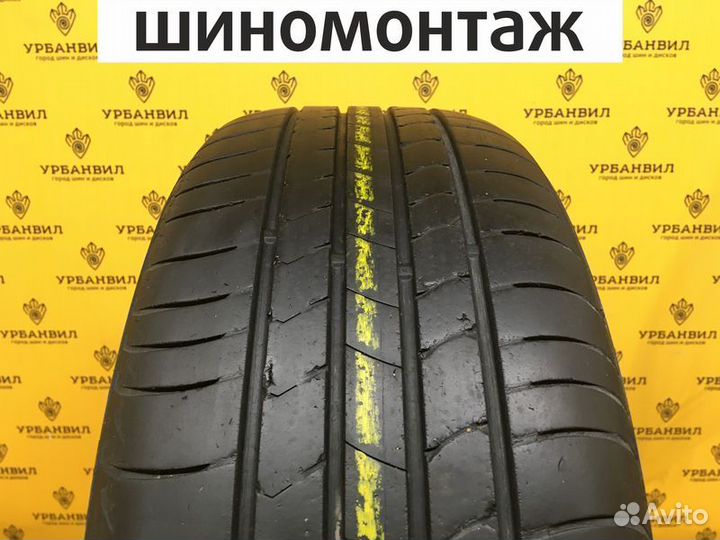 Kumho Ecsta HS51 215/55 R17 94W