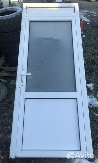 Дверь пластиковая