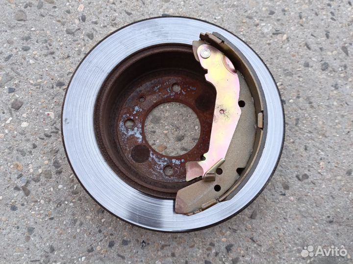 Тормозные колодки задние