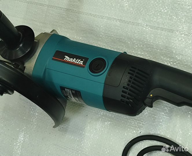 Ушм (болгарка) Makita 9069