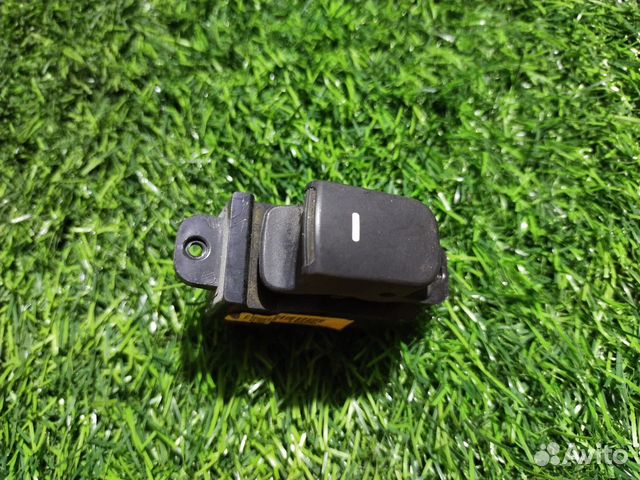 Кнопка стеклоподъемника Kia Cerato (TD) II