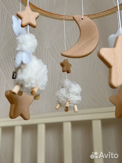 Мобиль с овечками