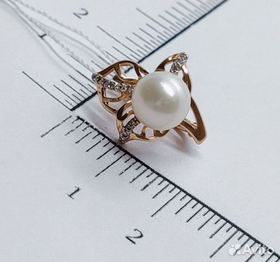 Серьги с синтетическим камнем Золото