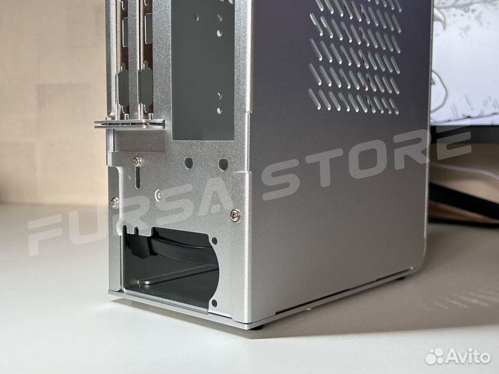 MIni-ITX Case Mini ITX корпус U110