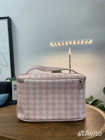 Косметичка guess