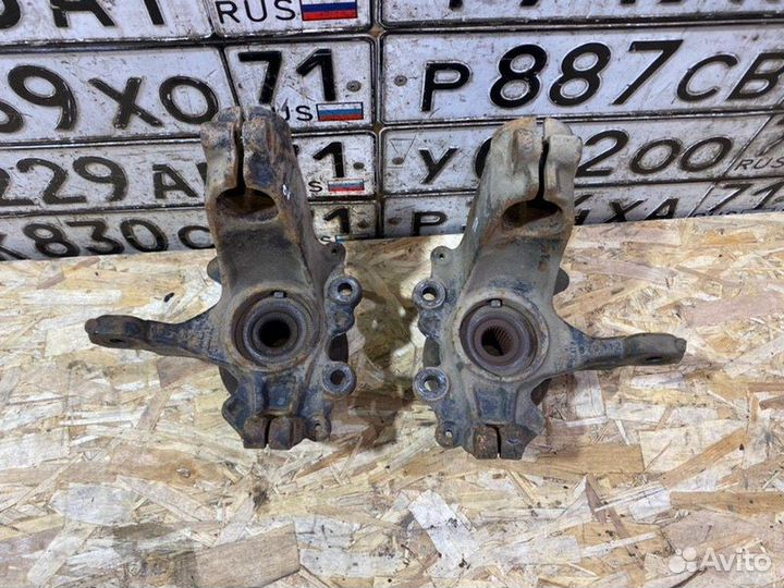 Кулак поворотный (ступица) передний Ford Focus