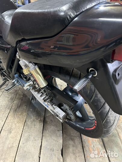Honda cb 400 sf