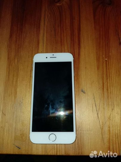 Телефон iPhone