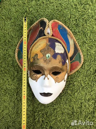 Венецианская карнавальная маска Дама