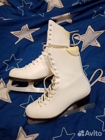 Коньки р. 39