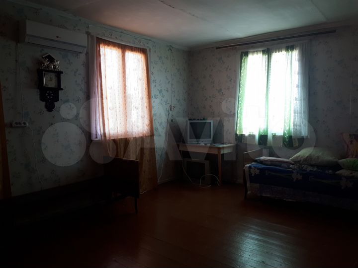 Дом 65,6 м² на участке 8 га