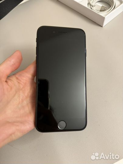 iPhone SE (2022), 128 ГБ