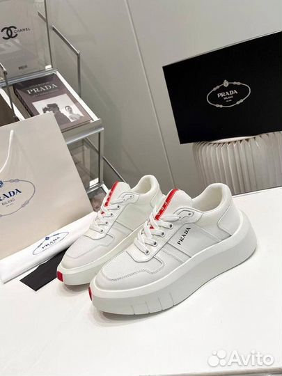 Обувь Prada для успешных мужчин